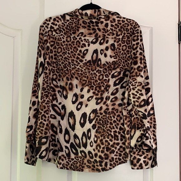 CHICO’s long sleeve silk leopard blouse - Picture 5 of 5